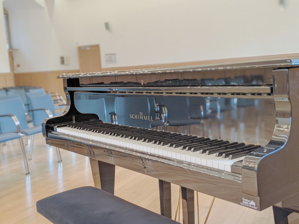 Open Piano 
